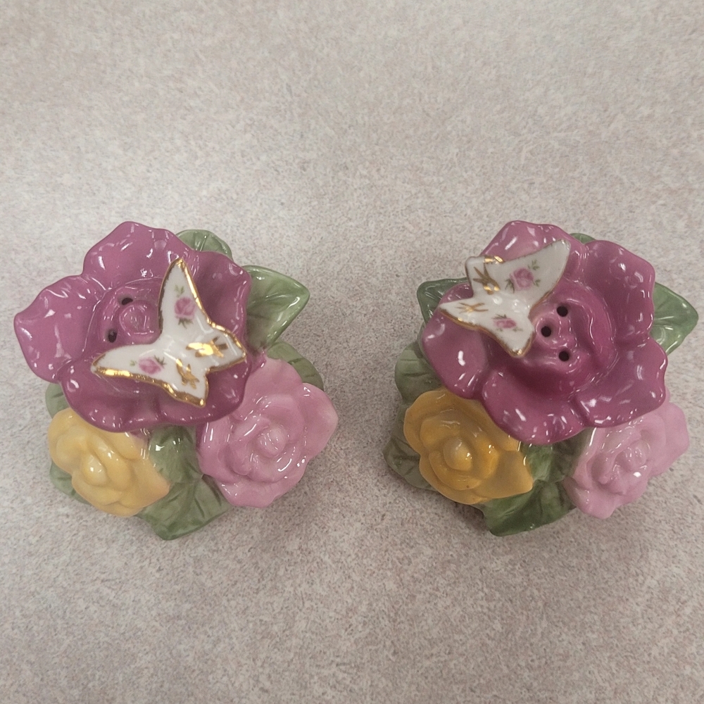 Royal Albert Old Country Roses - Picture 2 of 4